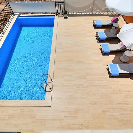 Villa Manzara 1 *